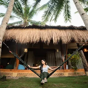 Nautilus & Hammocks Inn